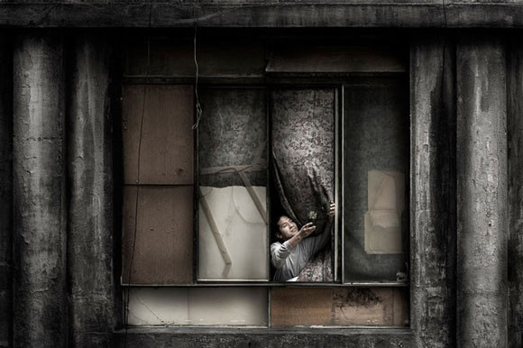 Julio Bittencourt - In a Window of Prestes Maia - zdjęcie 8