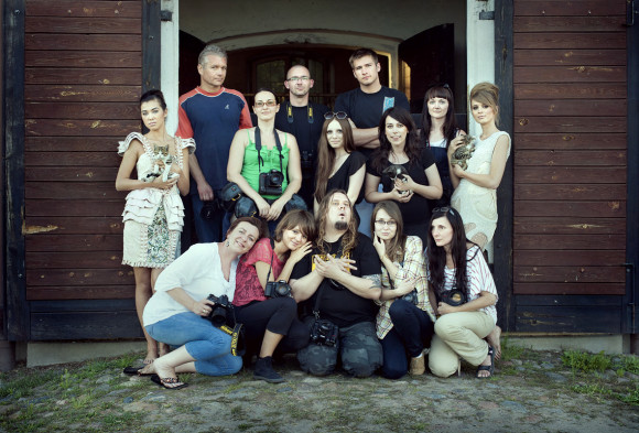 01.-pamiatkowa-zbiorowka-Czarowne Warsztaty-lato-2012